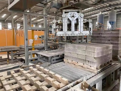 【“沖刺”現(xiàn)場】湖北建豪:每年50萬噸建筑垃圾“變身”建筑材料